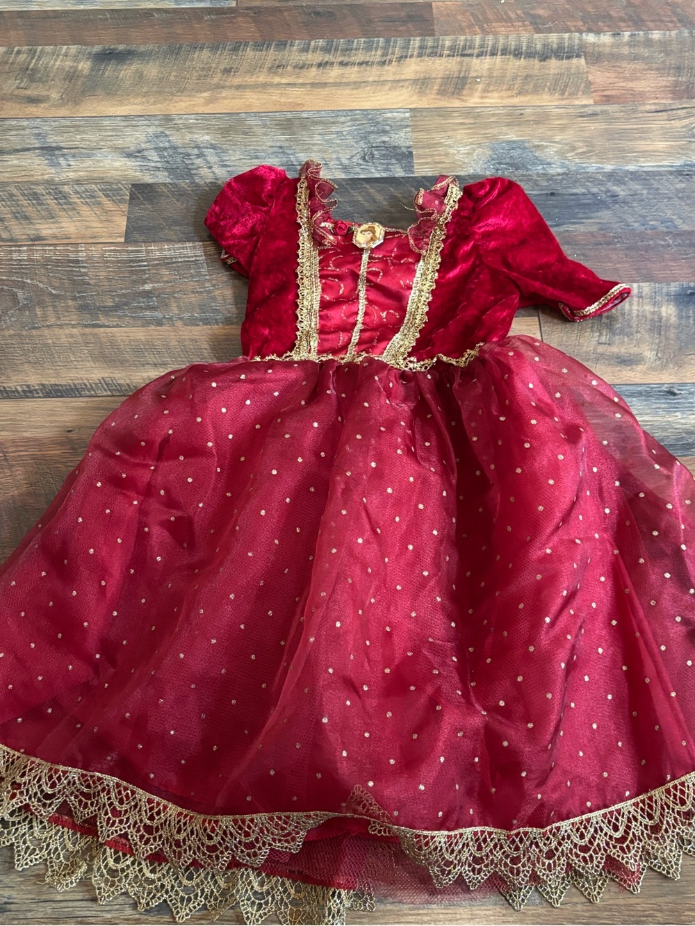 Beautiful Disney Belle costume/play dress girl size 4-6X